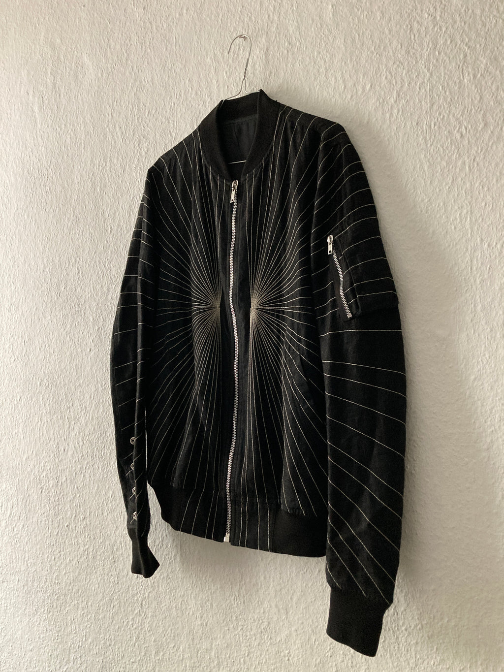 S/S 17 "WALRUS" Radiance Embroidered Bomber Jacket 48/M