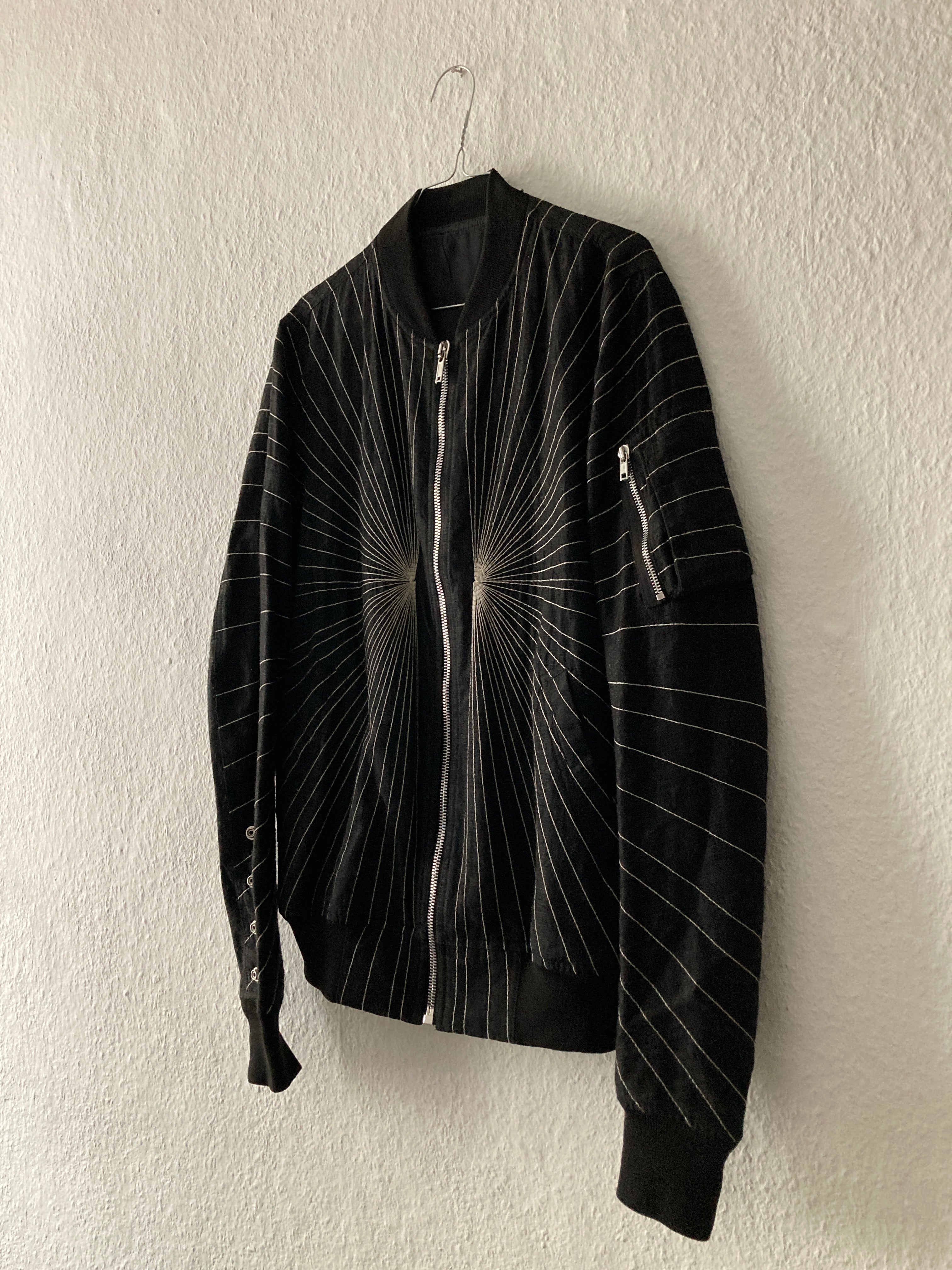 S/S 17 "WALRUS" Radiance Embroidered Bomber Jacket 48/M