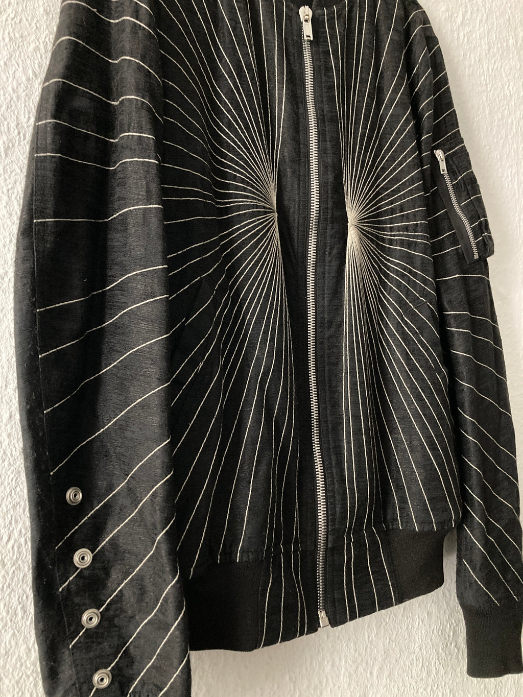 S/S 17 "WALRUS" Radiance Embroidered Bomber Jacket 48/M