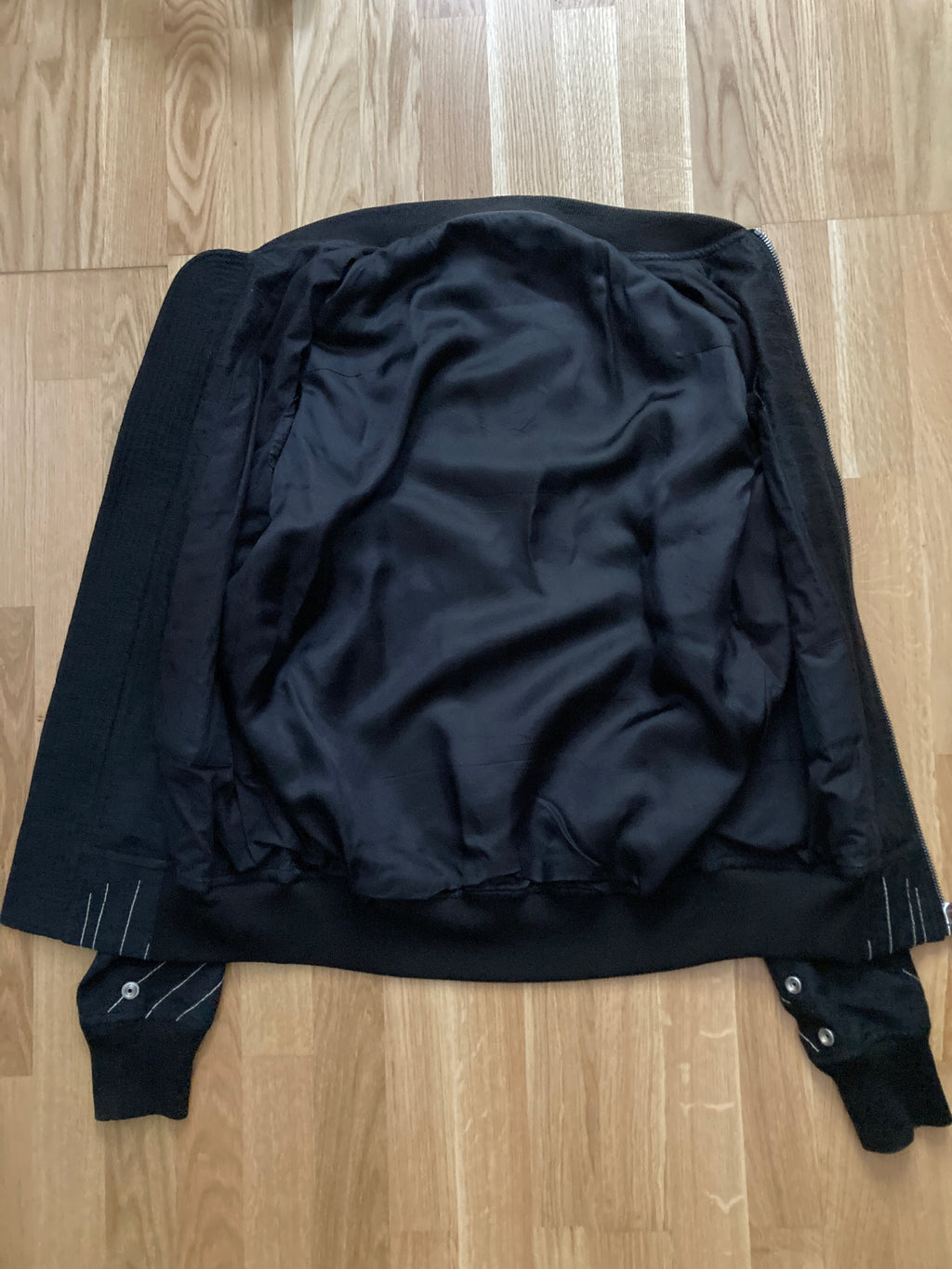 S/S 17 "WALRUS" Radiance Embroidered Bomber Jacket 48/M