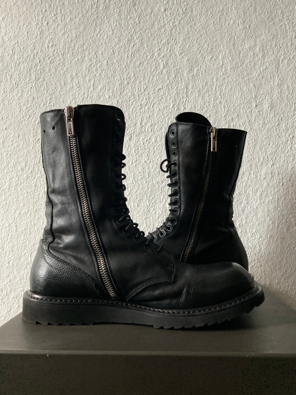 F/W 12 „MOUNTAIN“ Black Flat Sole Combat Boots IT44 Rick Owens
