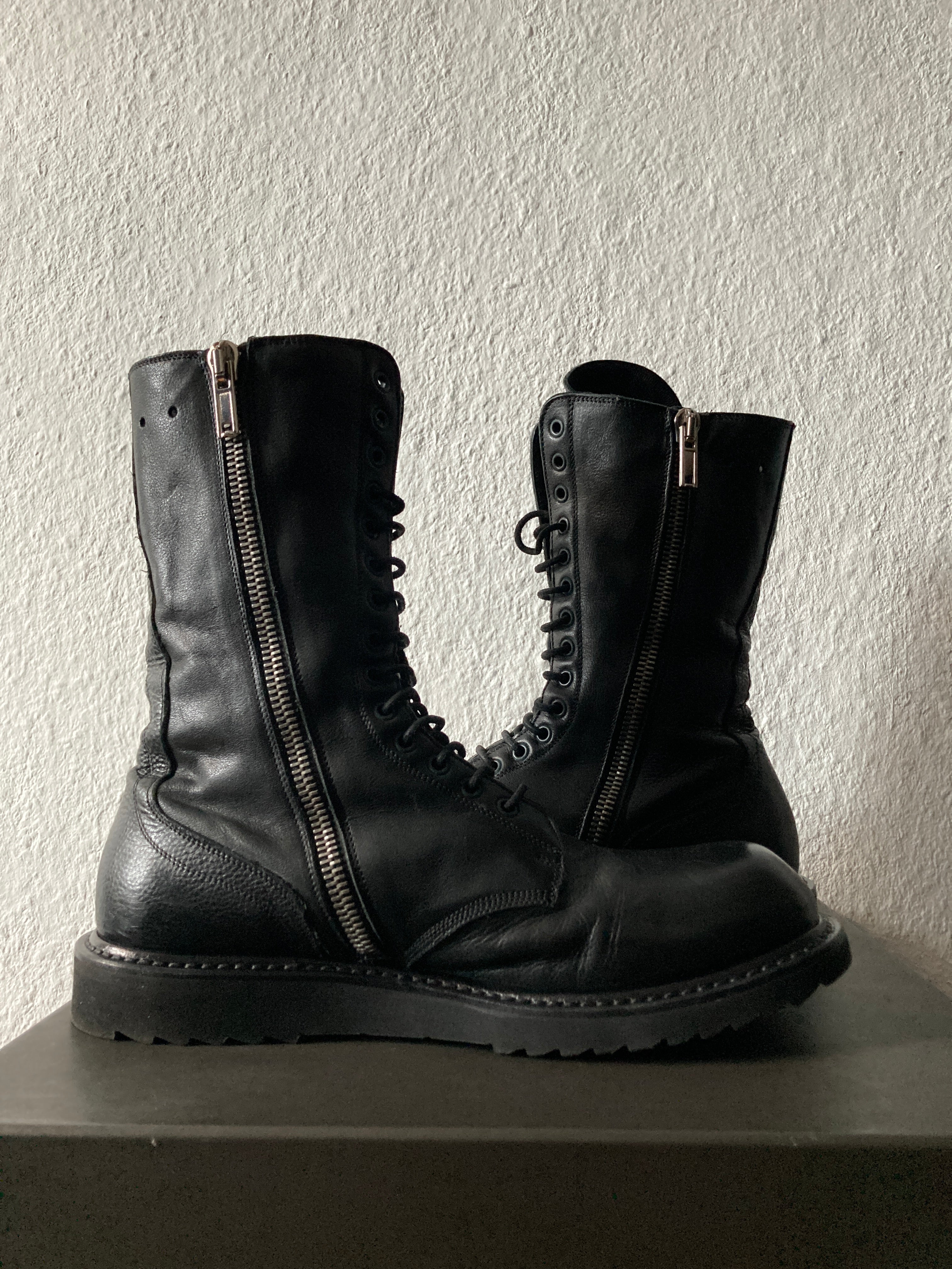 F/W 12 „MOUNTAIN“ Black Flat Sole Combat Boots IT44 Rick Owens