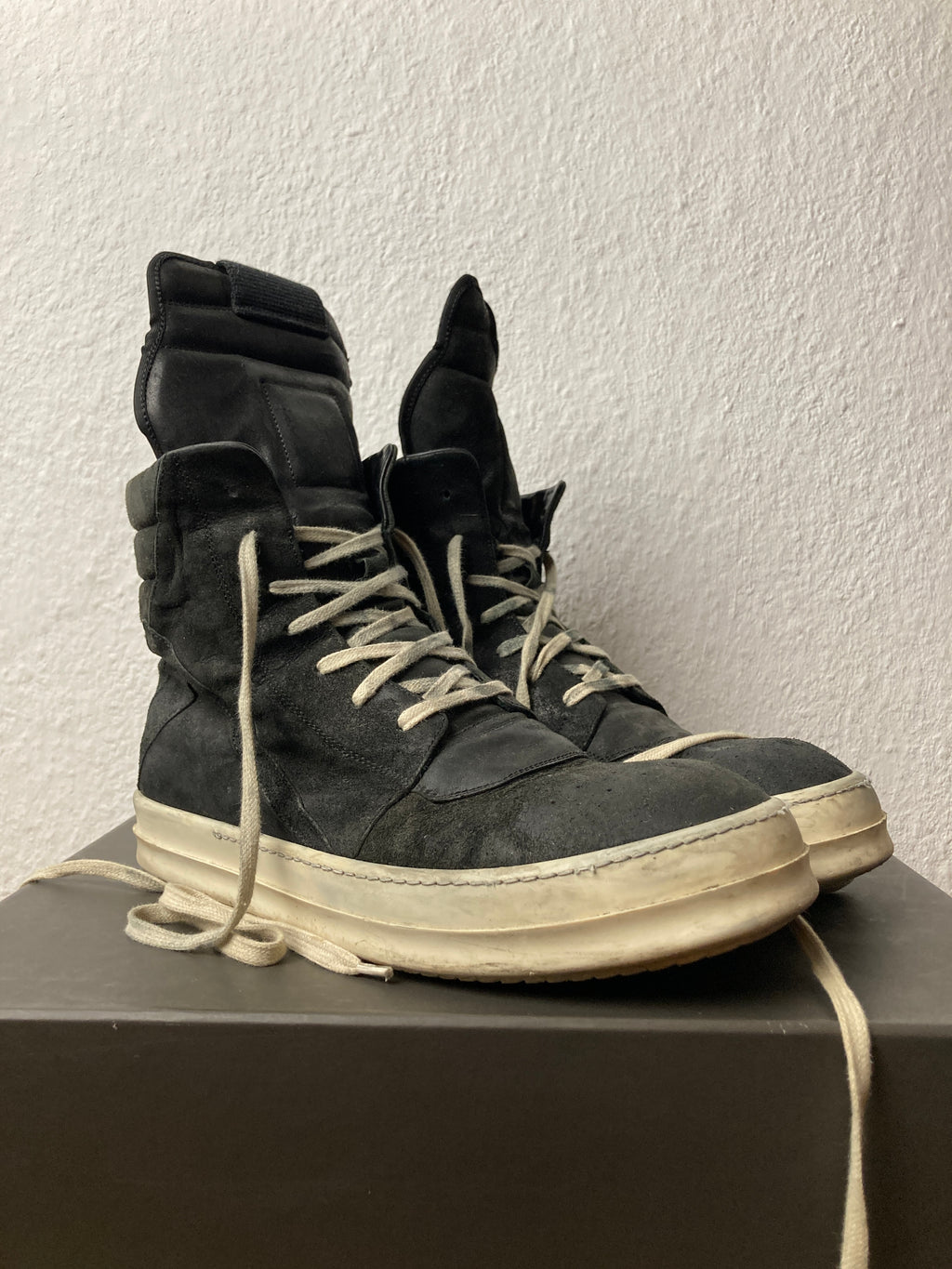 S/S 15 „FAUN“ Reverse Leather Geobaskets IT43 Rick Owens