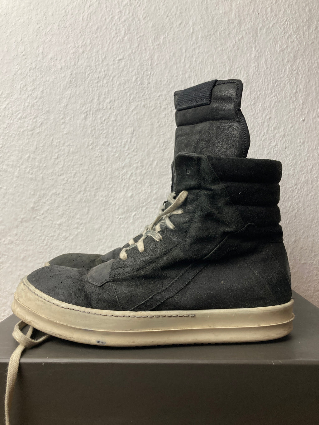 S/S 15 „FAUN“ Reverse Leather Geobaskets IT43 Rick Owens