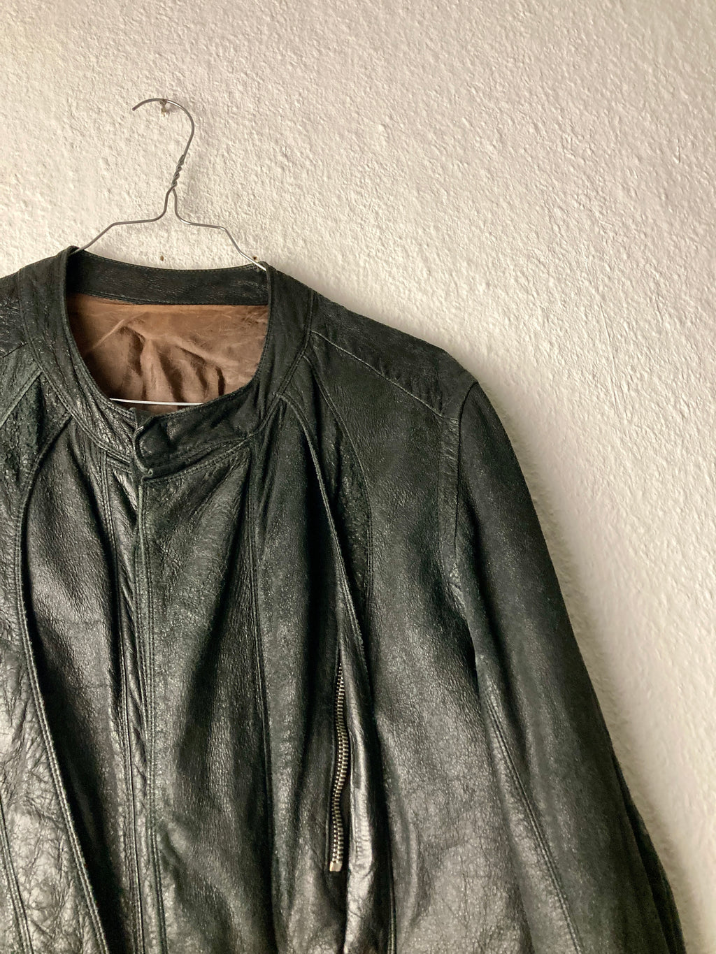 F/W 04 "QUEEN" Blistered Lamb Leather "Fogpocket" Jacket in Black and Size M