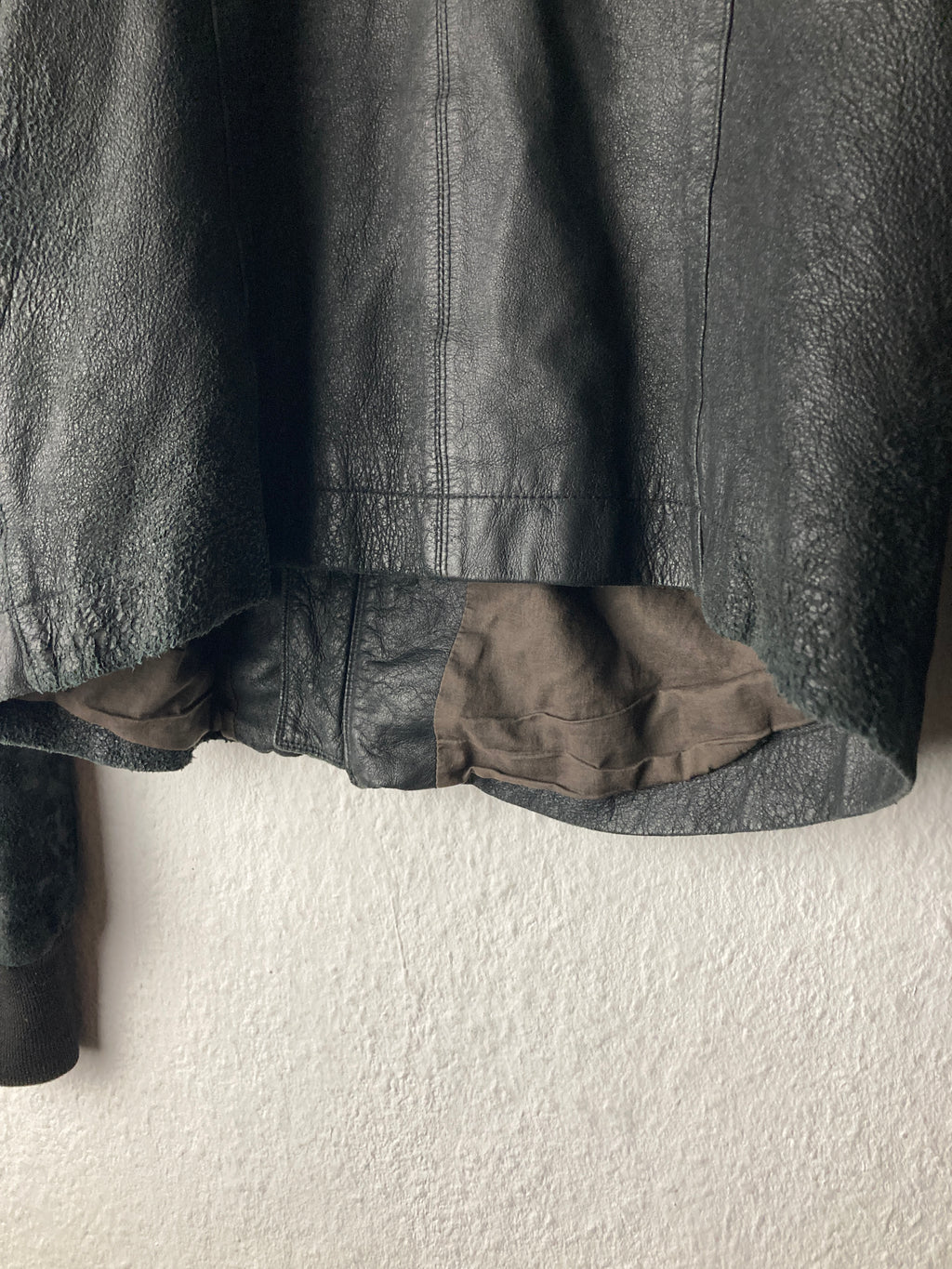 F/W 04 "QUEEN" Blistered Lamb Leather "Fogpocket" Jacket in Black and Size M