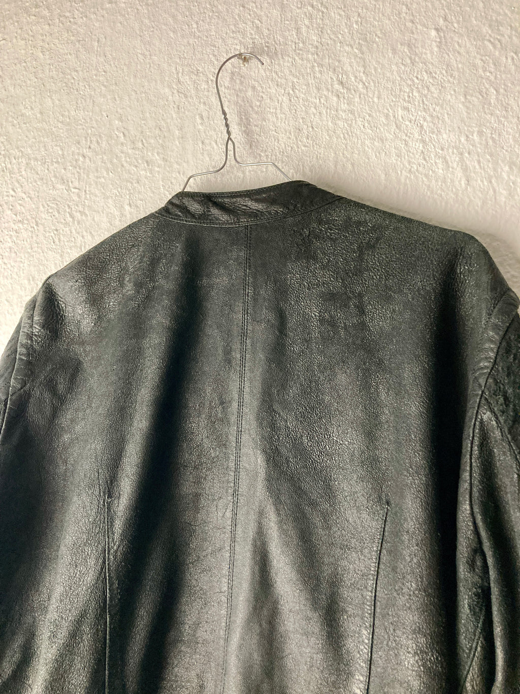 F/W 04 "QUEEN" Blistered Lamb Leather "Fogpocket" Jacket in Black and Size M