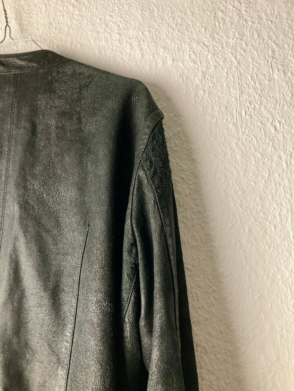 F/W 04 "QUEEN" Blistered Lamb Leather "Fogpocket" Jacket in Black and Size M