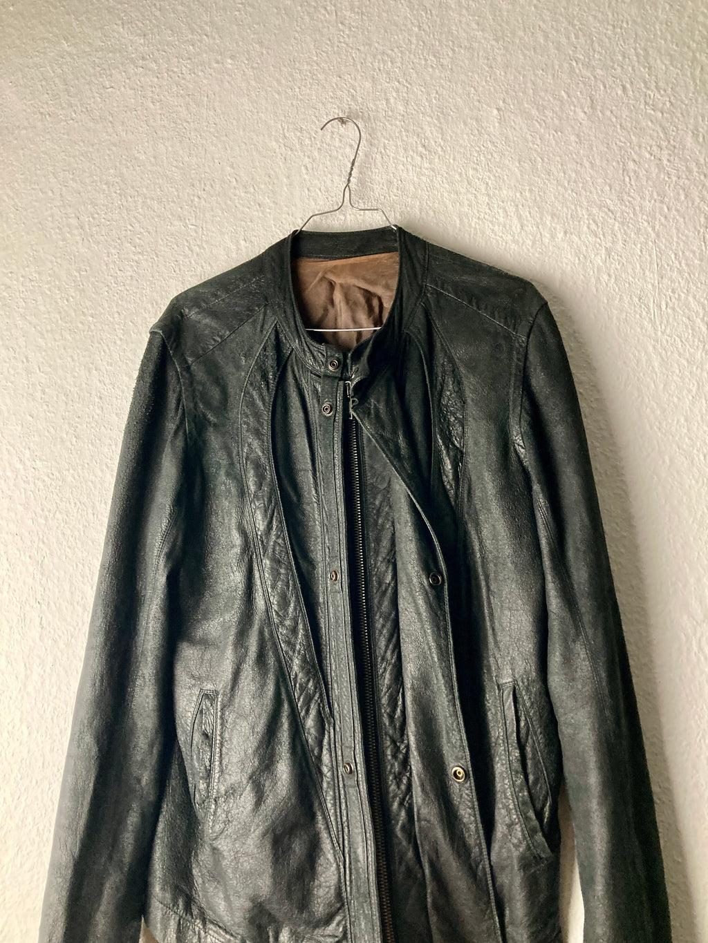 F/W 04 "QUEEN" Blistered Lamb Leather "Fogpocket" Jacket in Black and Size M
