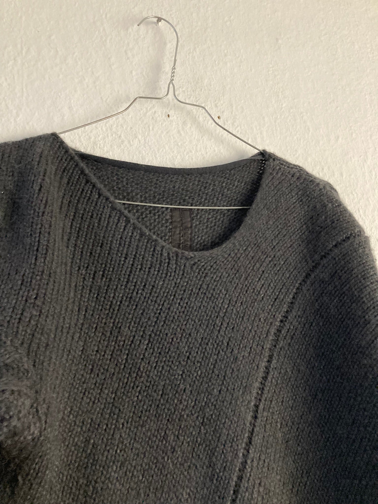F/W 10 "GLEAM" Asymetrical Cut Baby Alpaca & Silk Knit in Black Size M