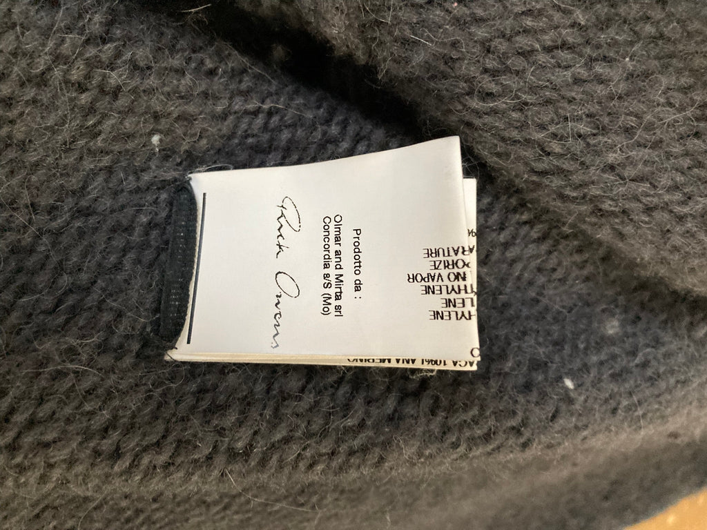 F/W 10 "GLEAM" Asymetrical Cut Baby Alpaca & Silk Knit in Black Size M