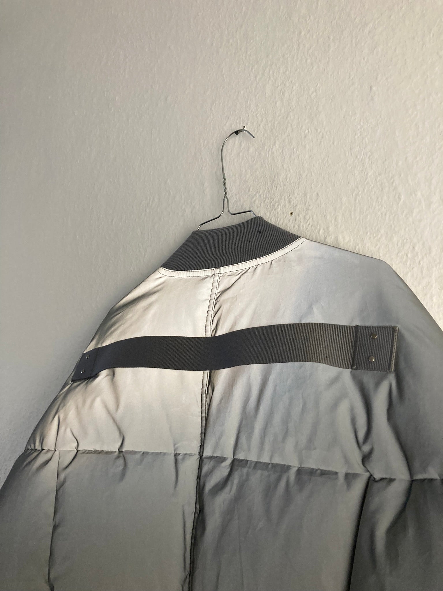 F/W 22 "STROBE" Runway Reflecting Glass Fibre Flight Down-Filled Puffer Jacket in Reflex & Pearl Size 50/M