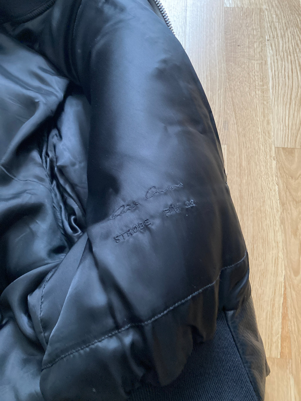 F/W22 "STROBE" Runway Fog Leather Down Bomber Jacket Rick Owens