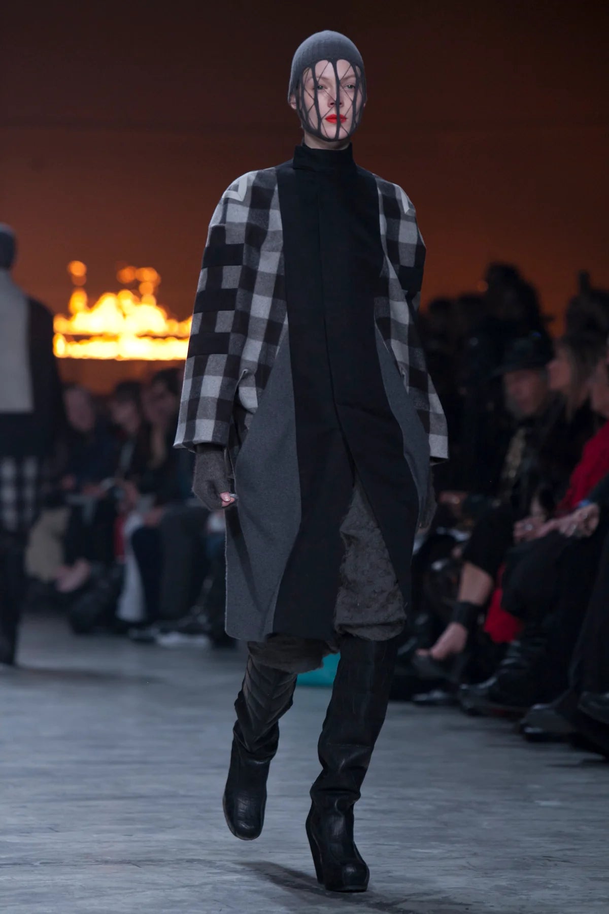 F/W 12 "MOUNTAIN" Silk Pod Shorts Rick Owens M