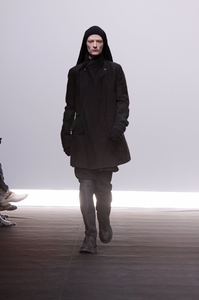 F/W 09 "CRUST" Runway Berger Ramie Coat Rick Owens M