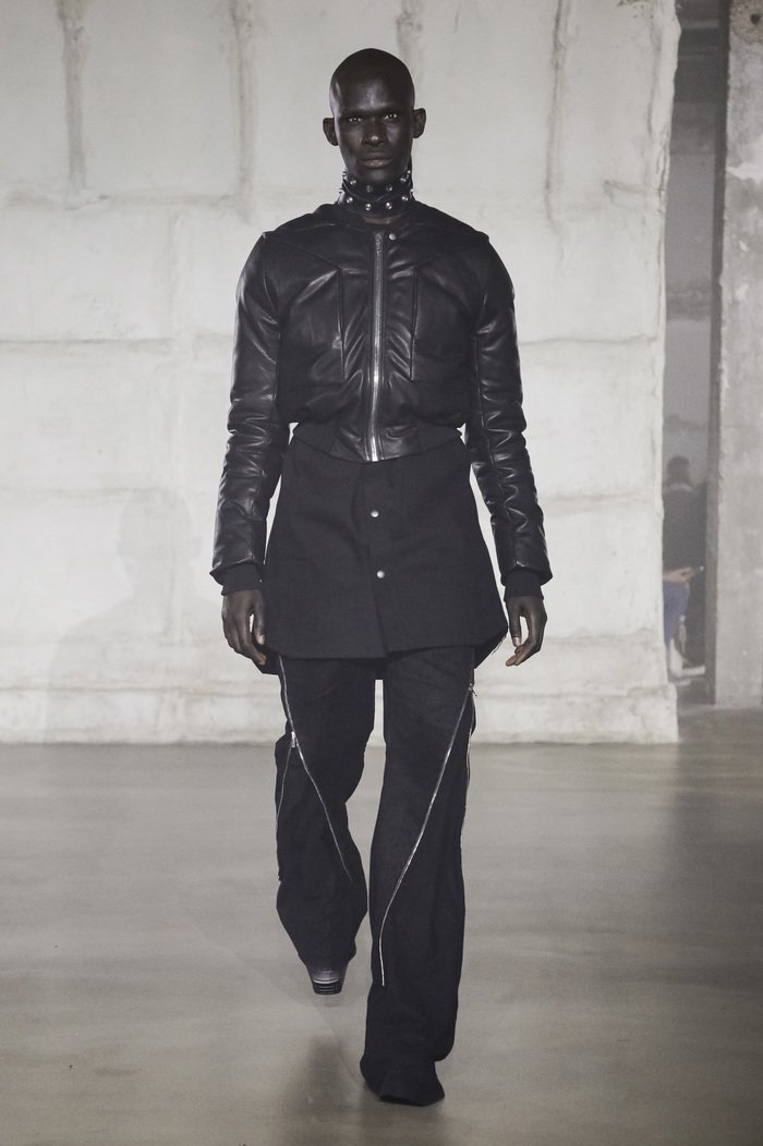 F/W22 "STROBE" Runway Fog Leather Down Bomber Jacket Rick Owens